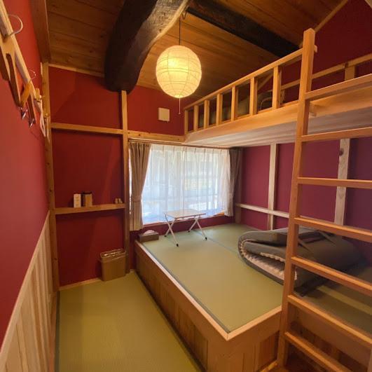 Отель Gokayama Base Nanto Экстерьер фото