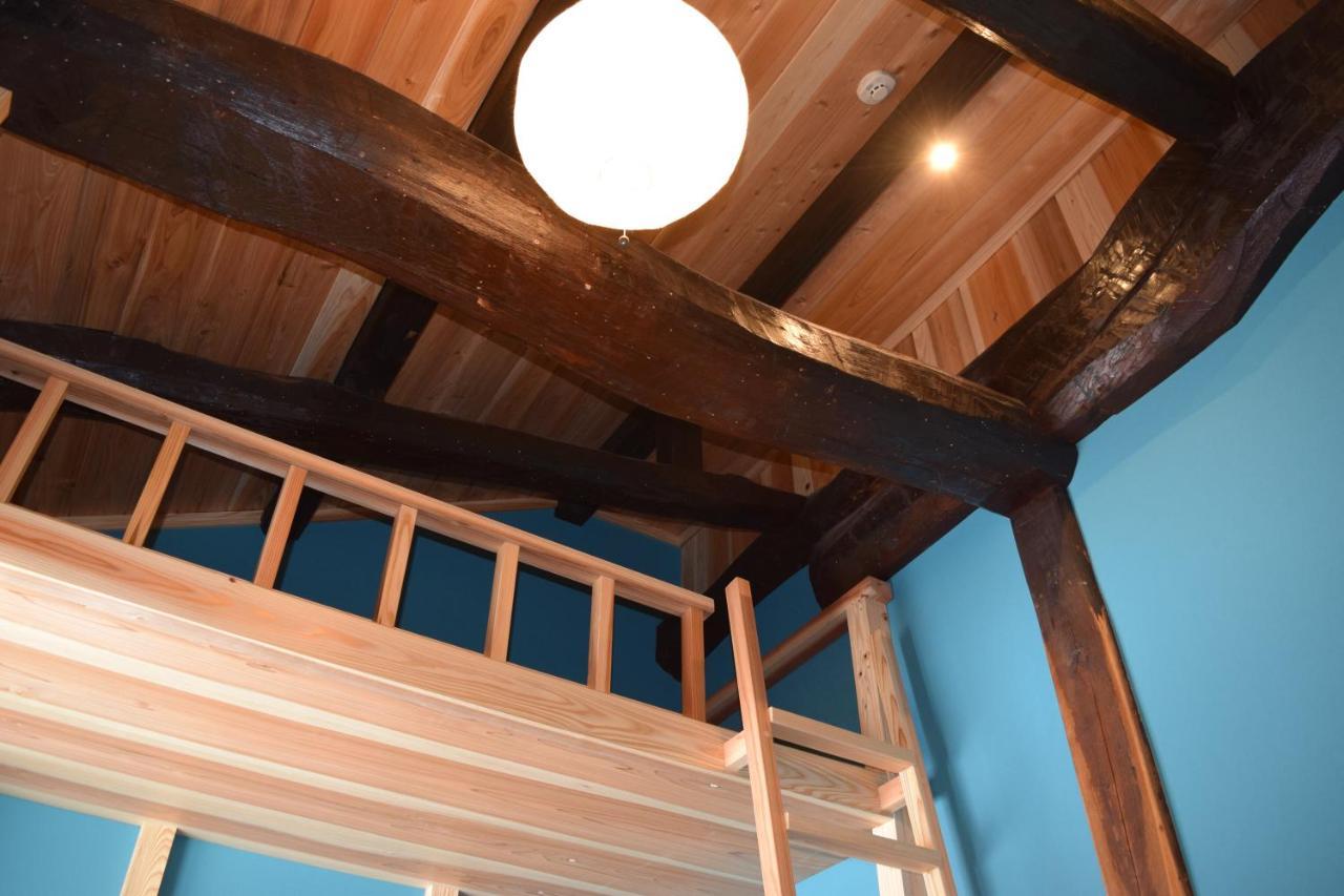 Отель Gokayama Base Nanto Экстерьер фото